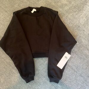 ALO Sweatshirt XS (TAGS ON BRAND NEW)